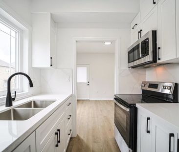 For Lease - 426 Veterans Drive Unit# 4, Barrie, Ontario - Photo 4