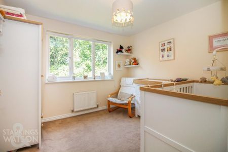 4 bedroom townhouse to rent - Photo 5