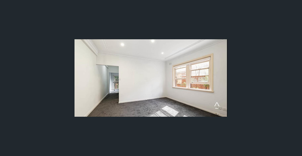 Modern two-bedroom apartment in one of Kirribilli's most sought-after locations - Photo 1