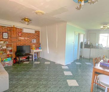 GRANNY GLAT 2 BEDROOM READY FOR CHRISTMAS - Photo 2