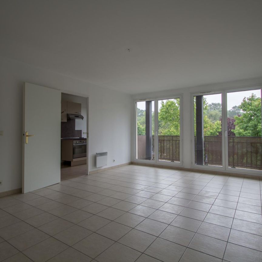 Vente F3 sur Magny-le-Hongre - Photo 1