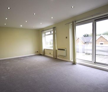 2 bedroom penthouse to rent - Photo 4