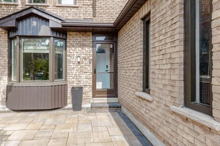For Lease - 1530 Somergrove Crescent, Pickering, Ontario - Photo 3