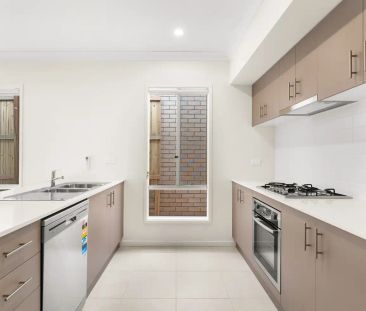 “Family Home in heart of Springfield Rise!” - Photo 5