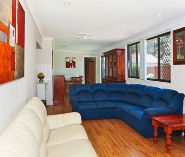 ***CENTRAL WEST TAMWORTH - Large Family Home - Photo 1