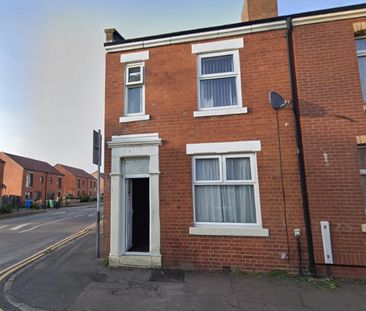 2 bedroom end of terrace house to rent - Photo 1