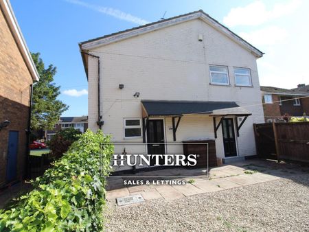 3 bedroom House To Let - Photo 3