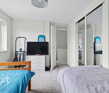 3 bedroom terraced house to rent - Photo 5