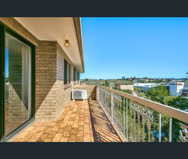 4/10 Mansfield Street, Coorparoo, Qld 4151 - Photo 6