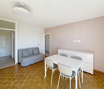 Location Appartement 2 pièces 57m² NICE 06100 - Photo 3