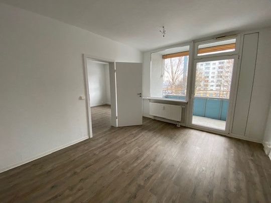 Sanierte Wohnung zum SOFORTEINZUG - Photo 1