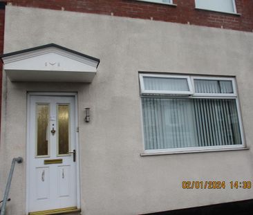 1 bedroom house of multiple occupation to rent - Photo 6