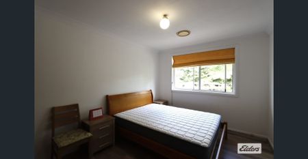 Spacious Home - Photo 3