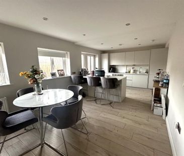 3 Dunmurry Lane, Belfast, BT17 9RP - Photo 5