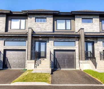 À louer / Maison à étages - Photo 1