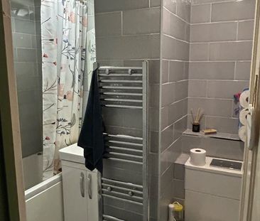 Room in a Shared House, Halyard House, E14 - Photo 5