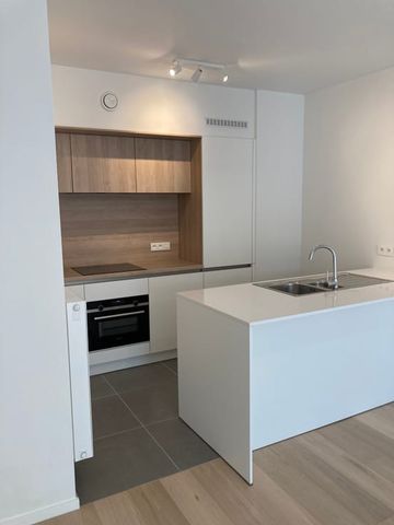 Appartement te huur - Foto 2