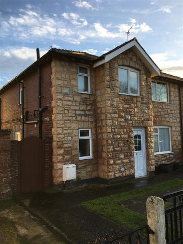 4 bedroom private hall to rent - Photo 4