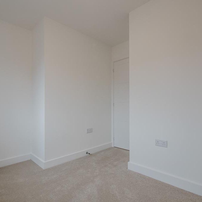 4 bedroom detached house to rent - Photo 1