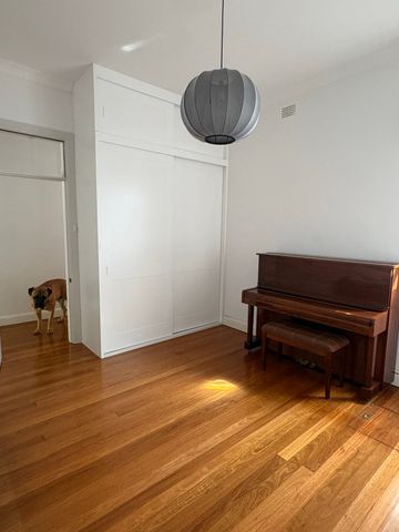 Marrickville - Photo 2
