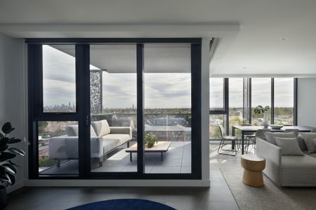 Spacious 133.9m2 apartment with city views - Photo 3