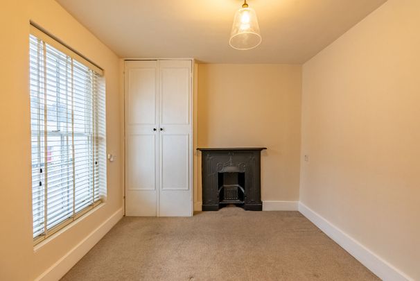 2 bedroom mid terraced property to rent, Available unfurnished from 18/10/2024 - Photo 1