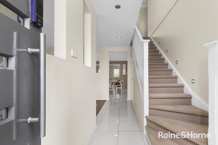 PERFECT FAMILY HOME - Photo 2