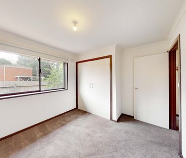 Cozy 2-Bedroom Unit - Photo 6