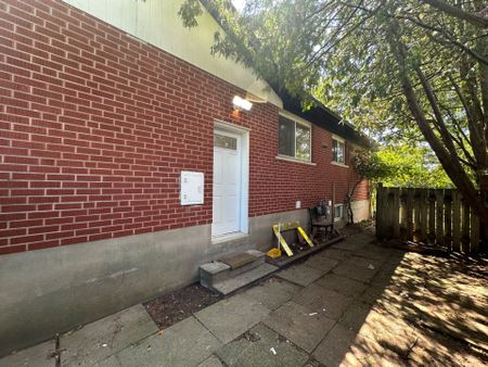 For Lease - 1252 Mont Clair Drive Unit# BSMT, Oakville, Ontario - Photo 3