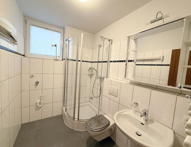 HELLE 2-ZIMMERWOHNUNG MIT BALKON IN ST. TÖNIS ZU MIETEN! - Photo 1