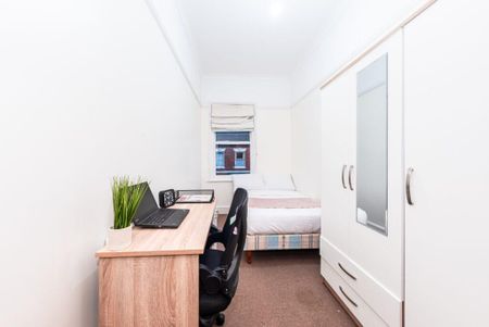 6 bedroom terraced house to rent - Photo 3