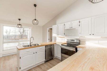 For Lease - 3993 Stouffville Road Unit# Upper, Whitchurch-Stouffville, Ontario - Photo 5