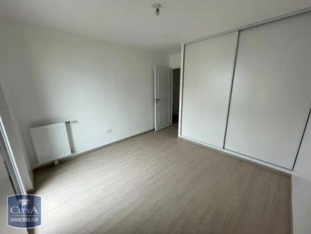 Appartement à louer 3 pièces 68.69m² - Photo 2
