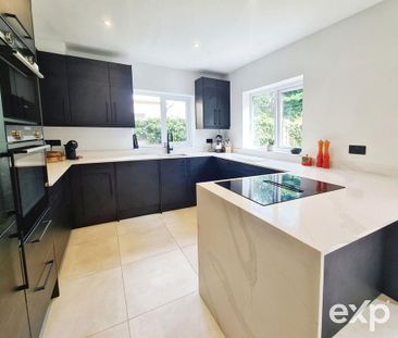 3 bedroom detached house to rent - Photo 3