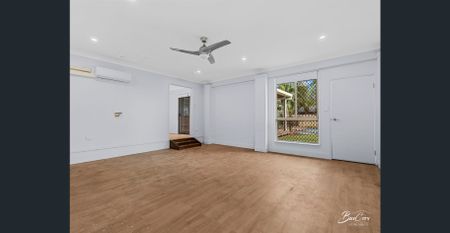 Spacious Family Home with Pool - Photo 2