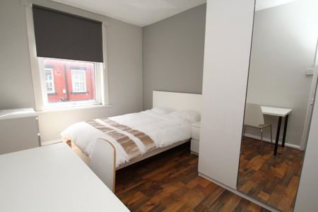 3 bedroom terraced house to rent - Photo 5