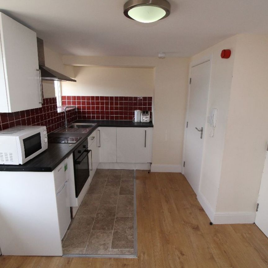 Fylde Road Flat 6, PRESTON, Lancashire PR1 2XP - Photo 1