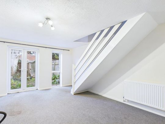 2 bedroom terraced house to rent - Photo 1