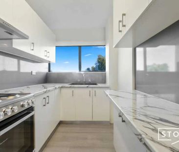 “2 Bedroom Unit in Ideal Location” - Photo 2