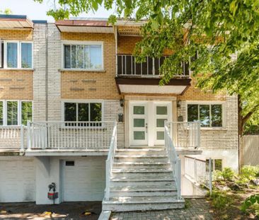 LIBRE 3 1/2 + bureau, chauffé, éclairé, eau chaude, Ahuntsic Montré... - Photo 1