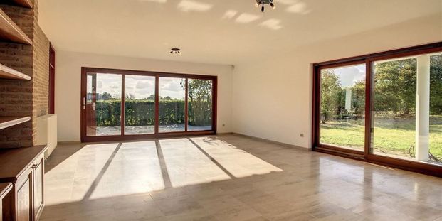 Villa te huur in La Hulpe voor € 2.050 met 4 slaapkamers - Photo 1