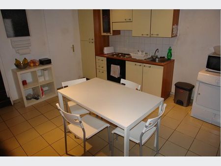 Maison à Louer à LILLE 1010 € - Photo 4