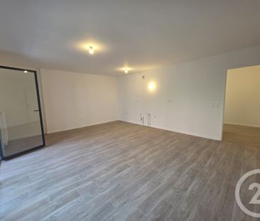 Location Appartement 3 pièces 63m² BRIE COMTE ROBERT 77170 - Photo 2