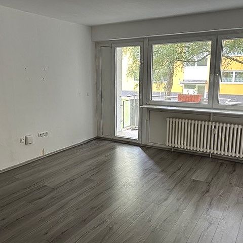 Ruhig gelegene Wohnung mit Balkon in Elsey - Photo 1