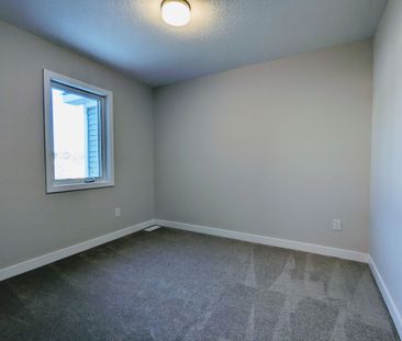 For Lease - 25 Chasing Grove, Stittsville - Munster - Richmond, Ont... - Photo 5