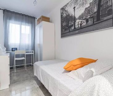 Carrer del Duc de Mandas, Valencia, Valencian Community 46019 - Photo 2