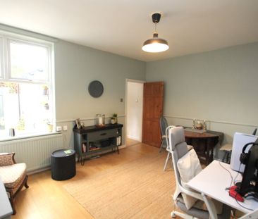 2 Bedroom Mid Terraced House, Chester - Photo 2