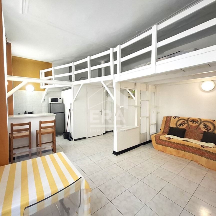 Appartement Marseille 1 pièce(s) 32 m2 - Photo 1