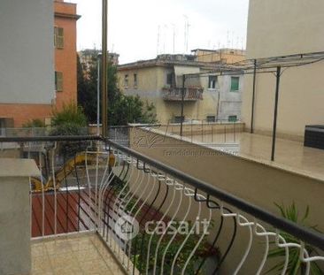 Bilocale in Affitto in Via del Grano 59 a Roma - Photo 1