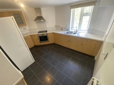 1 bedroom flat to rent - Photo 5